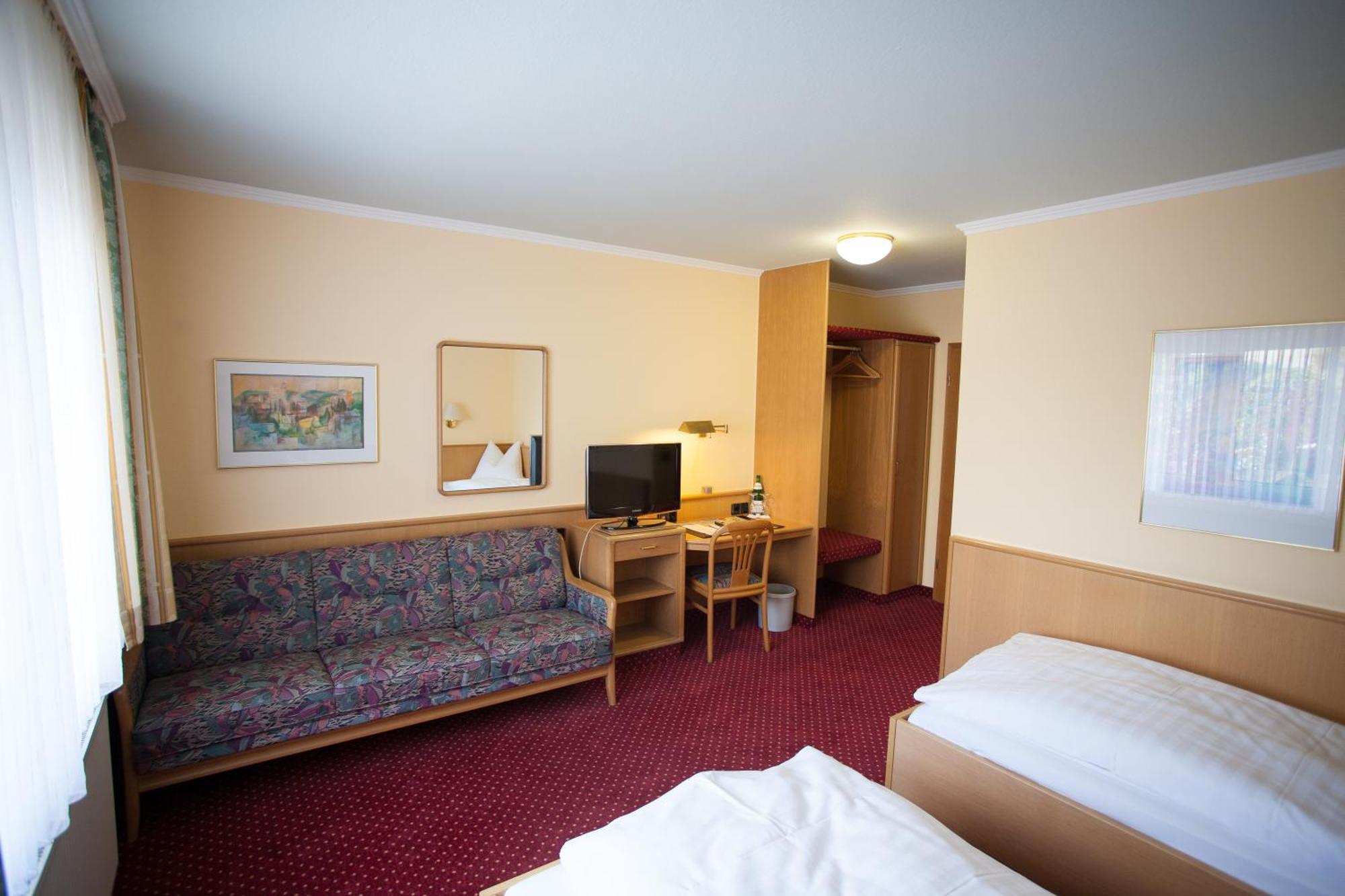 Hotel Restaurant Zur Post Lohfelden Екстериор снимка