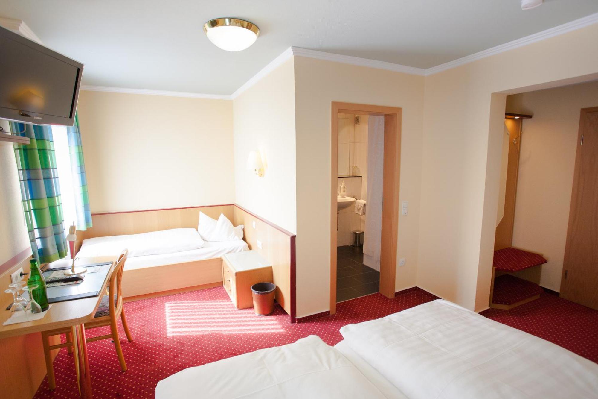 Hotel Restaurant Zur Post Lohfelden Екстериор снимка