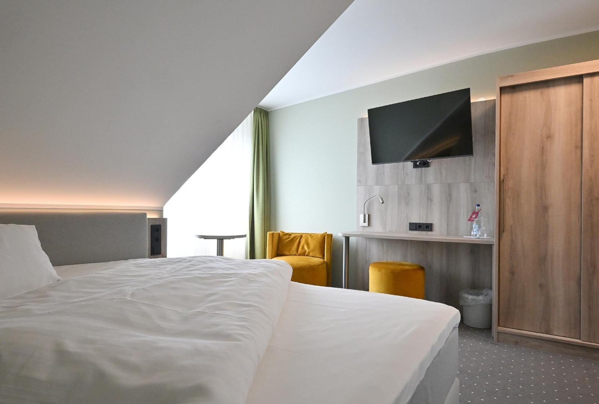 Hotel Restaurant Zur Post Lohfelden Екстериор снимка